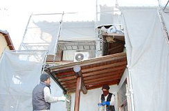 作業写真：アクが浮き出る